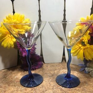 2 Vintage Clear Martini Cocktail Glasses w/Blue Zig Zag Stems 🍸 🍸